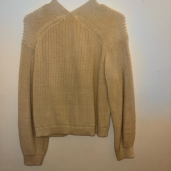 H&M sweater - Picture 2 of 2